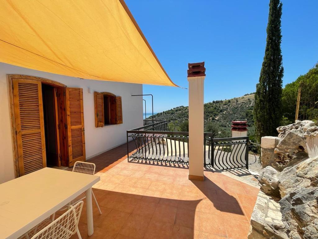 Colori Del Sud - Residence Mattinata Bagian luar foto