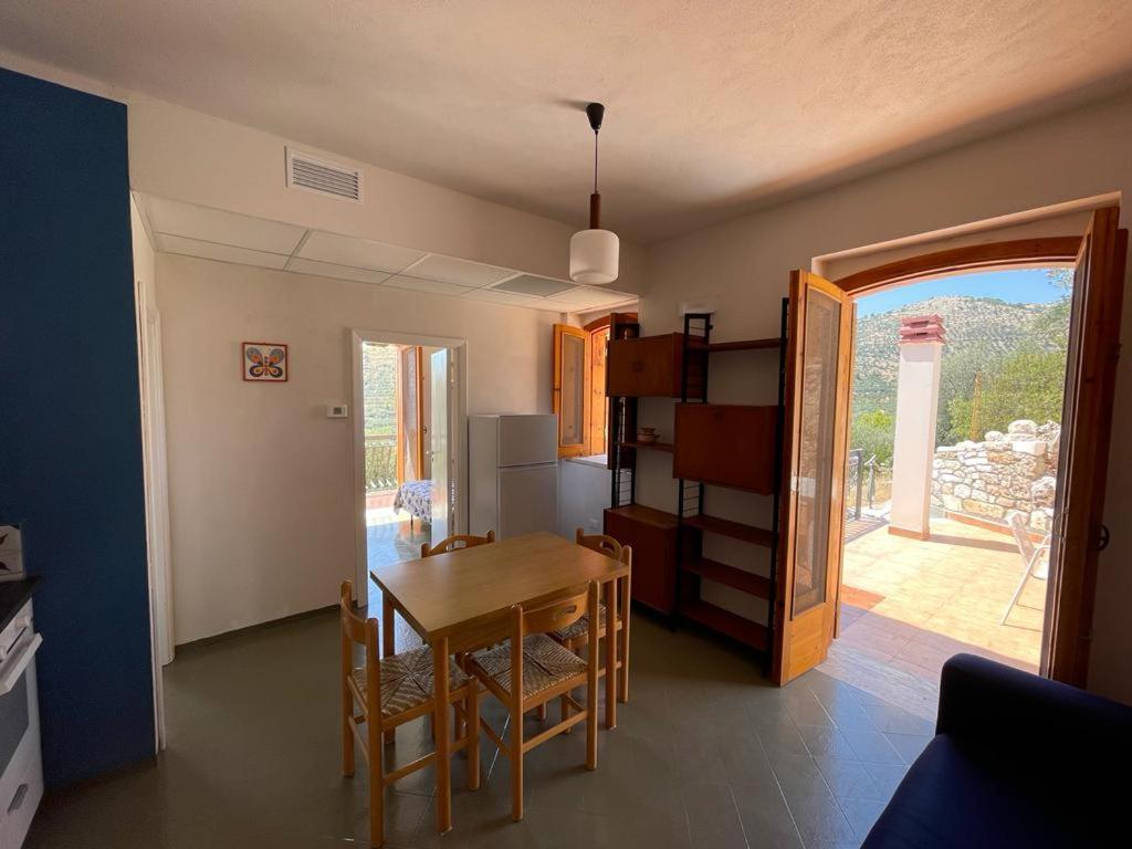 Colori Del Sud - Residence Mattinata Bagian luar foto